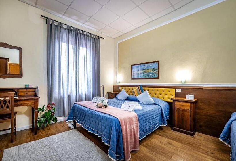 Chambre Triple Standard, Minerva