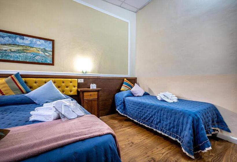 Chambre Triple Standard, Minerva