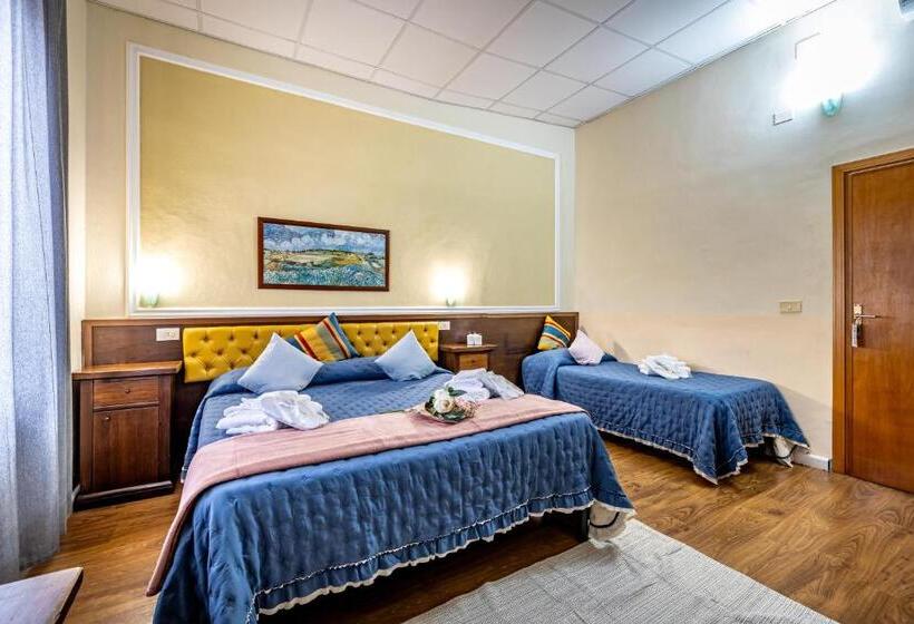 Chambre Triple Standard, Minerva