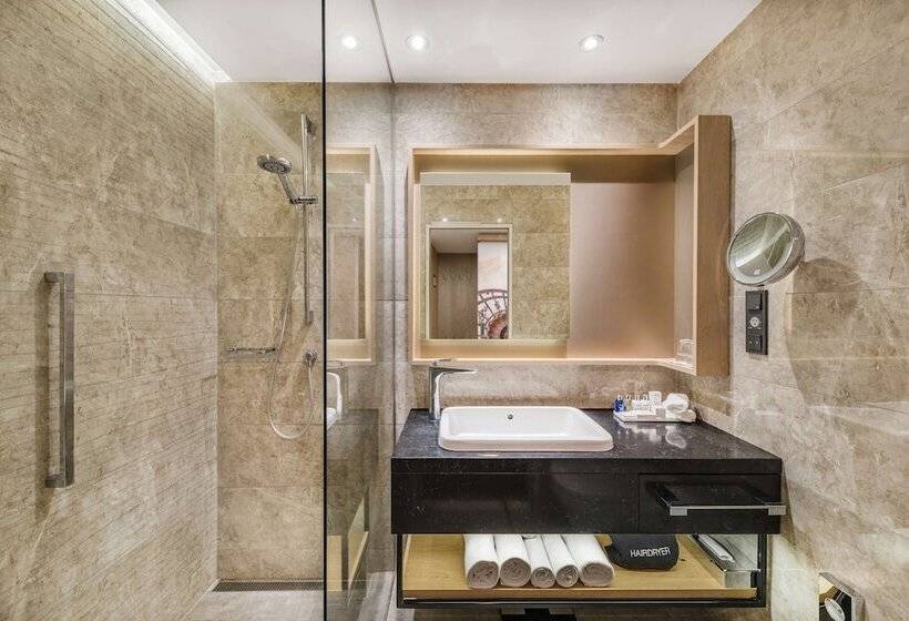 Premium Room City View, Radisson Blu Béke Hotel, Budapest