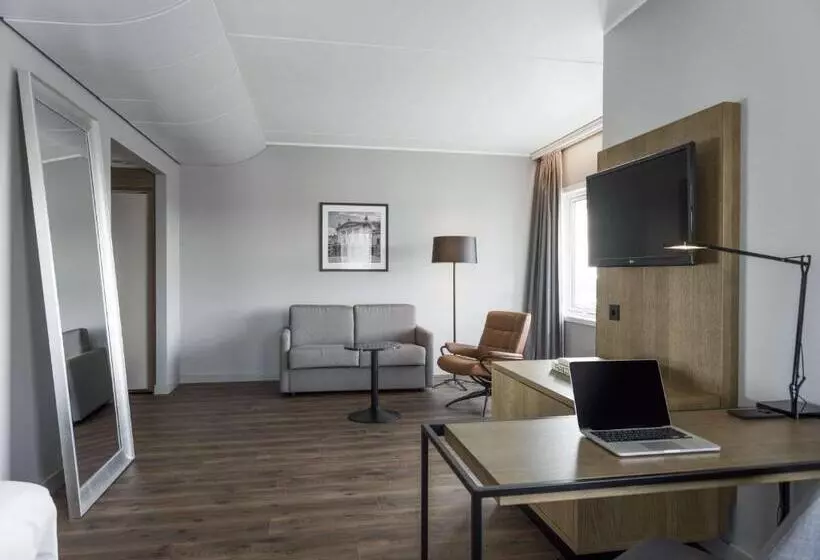 Junior suite with river view, Radisson Blu Hotel Nydalen, Oslo