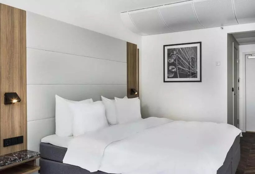 リバービュースーペリアールーム, Radisson Blu Hotel Nydalen, Oslo