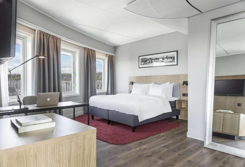 Junior suite with river view, Radisson Blu Hotel Nydalen, Oslo