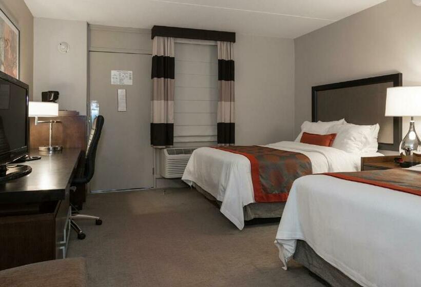 Номер Стандарт 2 Двуспальные Кровати, Ramada By Wyndham Boston