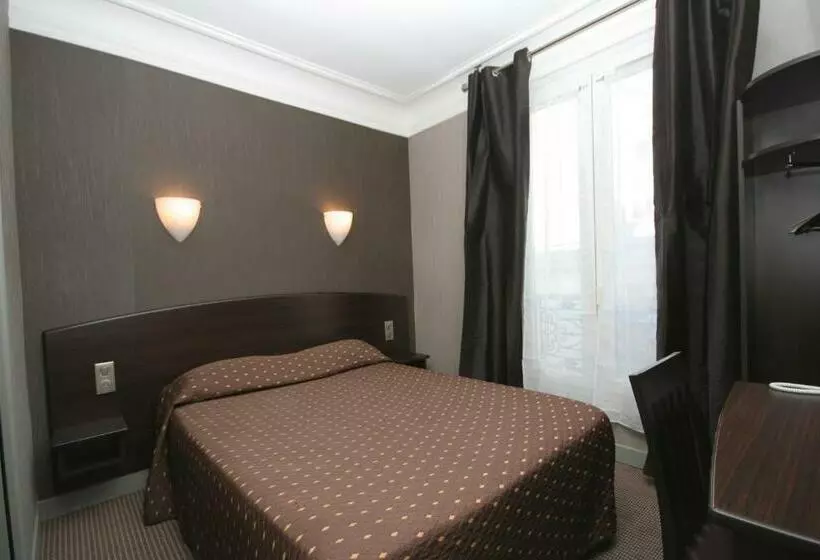 Chambre Standard Individuelle, Victor Masse