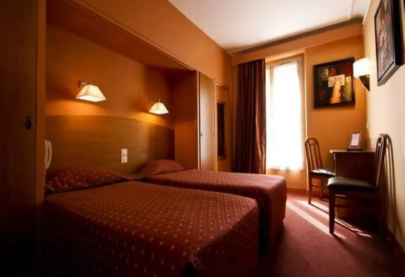 Chambre Standard, Victor Masse