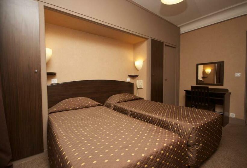 Chambre Standard, Victor Masse