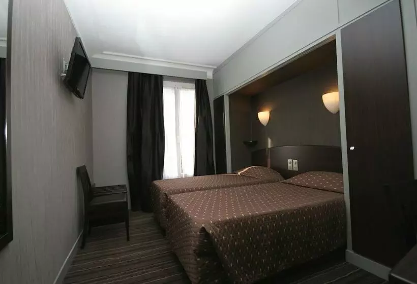 Chambre Triple Standard, Victor Masse
