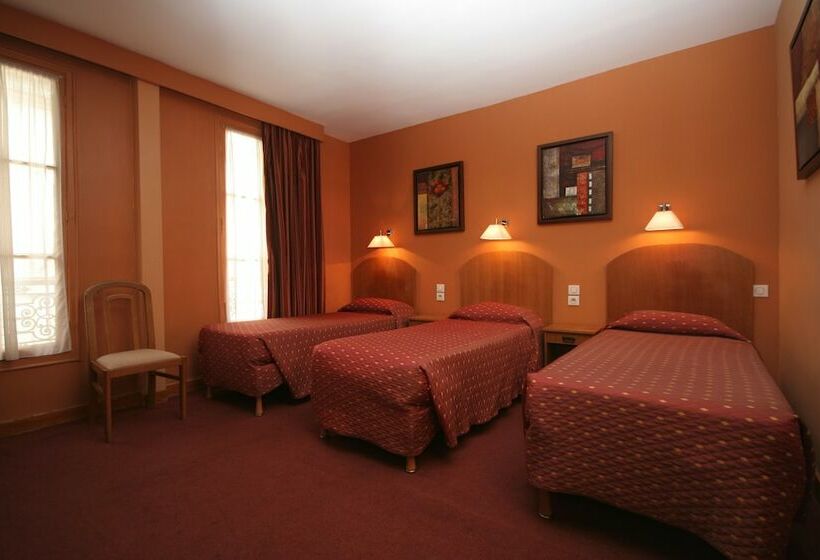 Chambre Triple Standard, Victor Masse