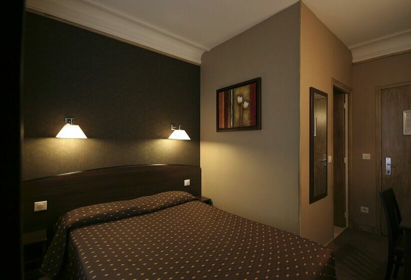 Chambre Standard, Victor Masse