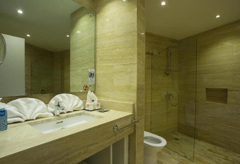 디럭스 룸 킹사이즈 침대, Viva Tangerine By Wyndham, A Trademark All Inclusive