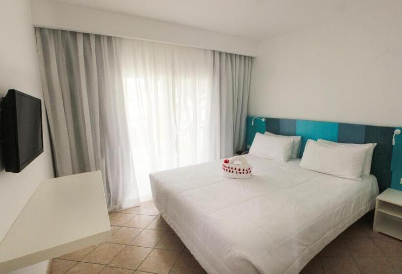 Стандартный Номер Кровать Кинг, Viva Tangerine By Wyndham, A Trademark All Inclusive