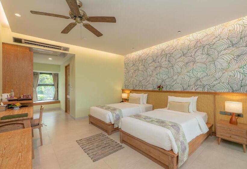 Семейный Номер, Khaolak Wanaburee Resort Sha Extra Plus