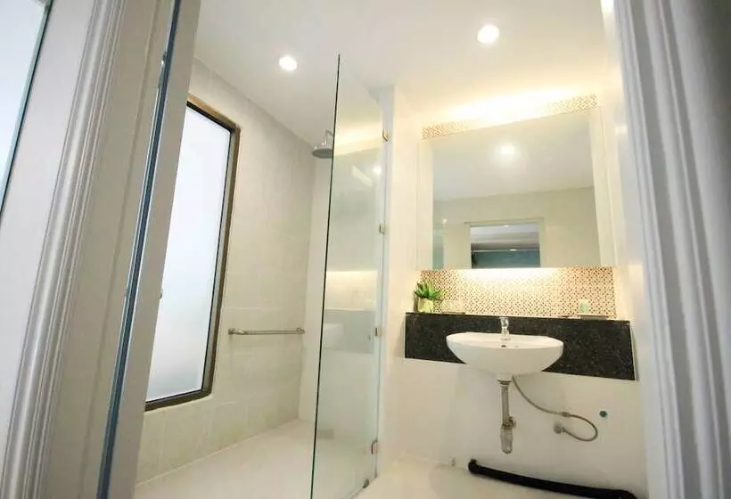 اتاق لوکس, Krabi Tipa Resort