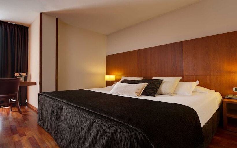 سوییت جونیور, Acevi Villarroel