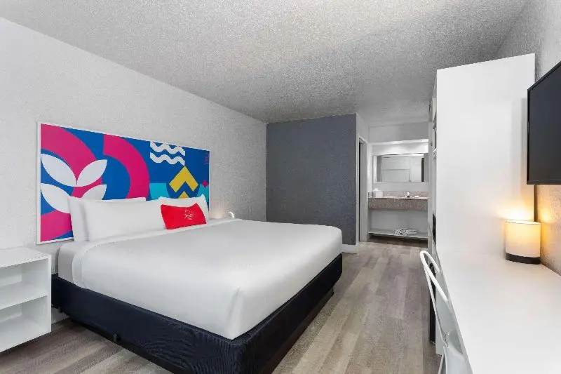 اتاق استاندارد با تخت بزرگ, Baymont by Wyndham Orlando Lake Buena Vista South