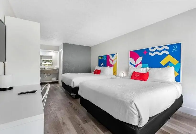 プールビュースタンダードルーム, Baymont by Wyndham Orlando Lake Buena Vista South