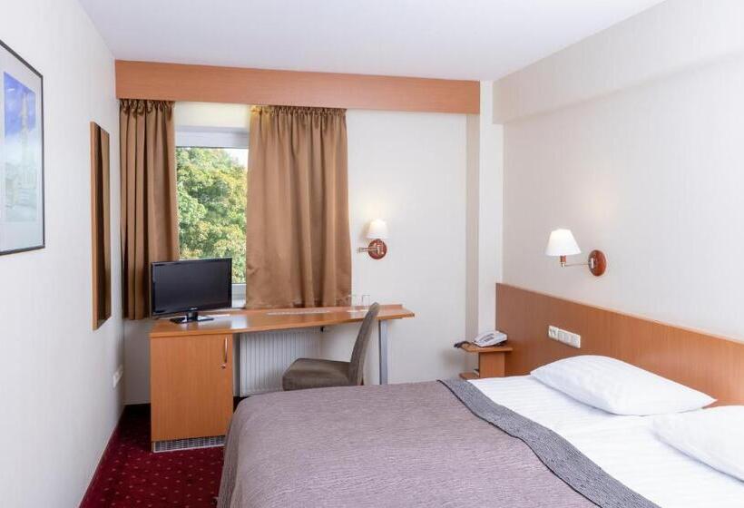 חדר סטנדרט יחיד, Art City Inn