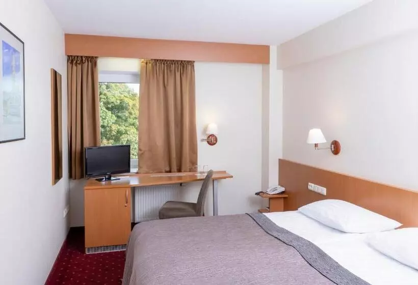 اتاق استاندارد یک نفره, Art City Inn