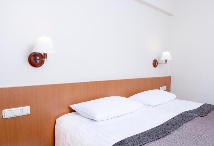 חדר סטנדרט יחיד, Art City Inn