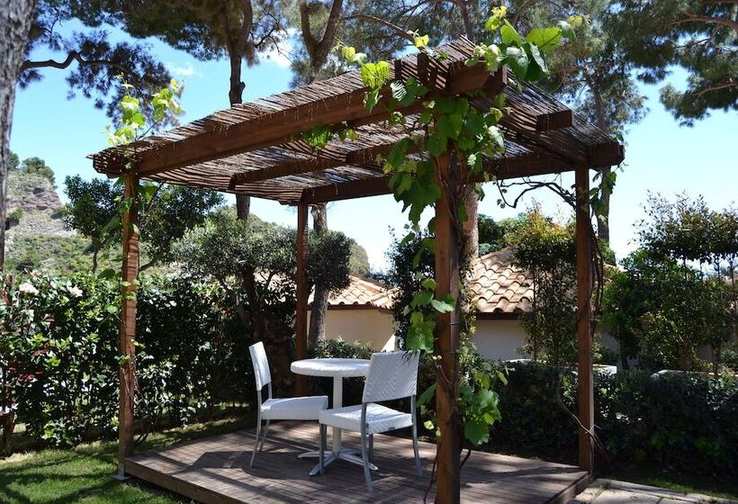 غرفة سوبيريور مطلّة علي الحديقة, La Plage Resort