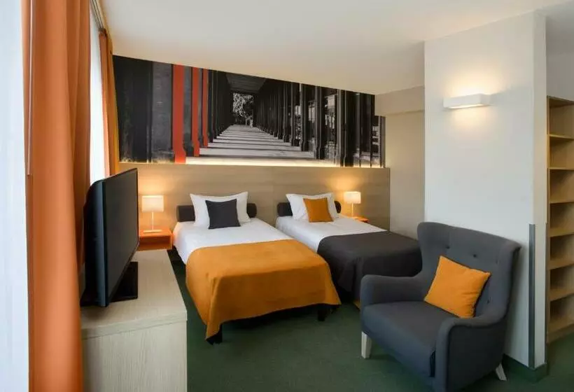 スタンダードルーム, Mdm City Centre