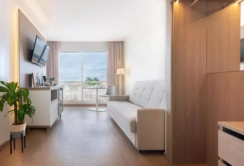 سوییت خانوادگی, Melia Sitges