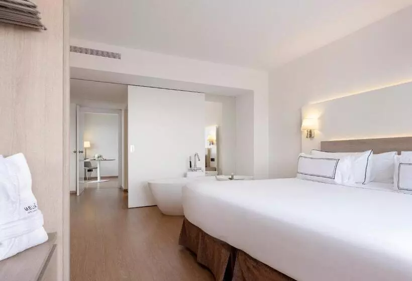 سوییت جونیور, Melia Sitges