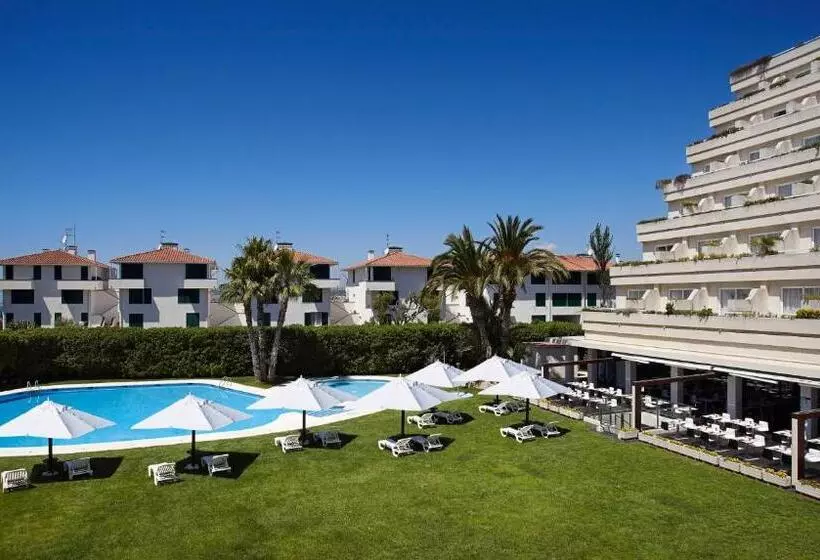 اتاق استاندارد با چشمانداز استخر, Melia Sitges