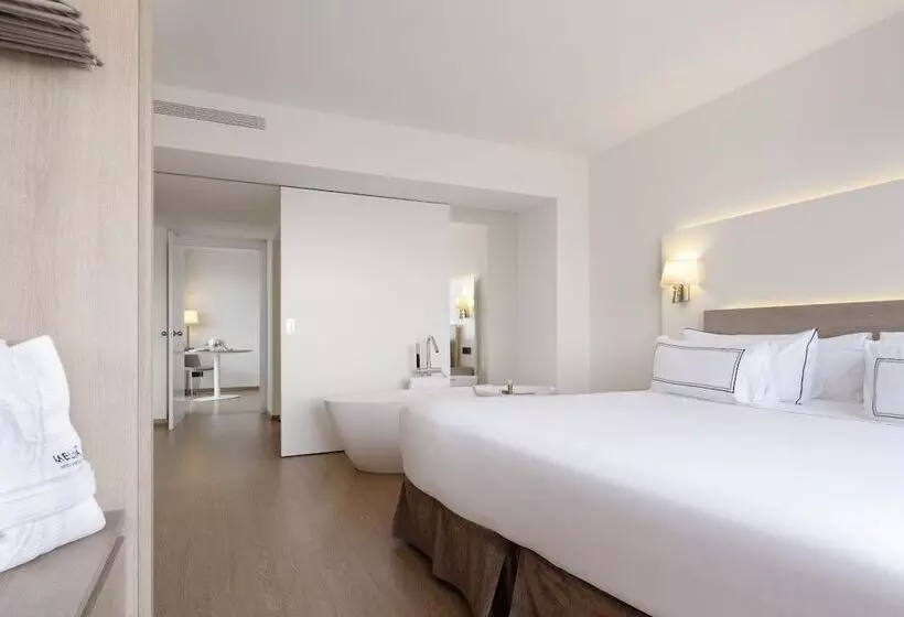 سوییت جونیور, Melia Sitges