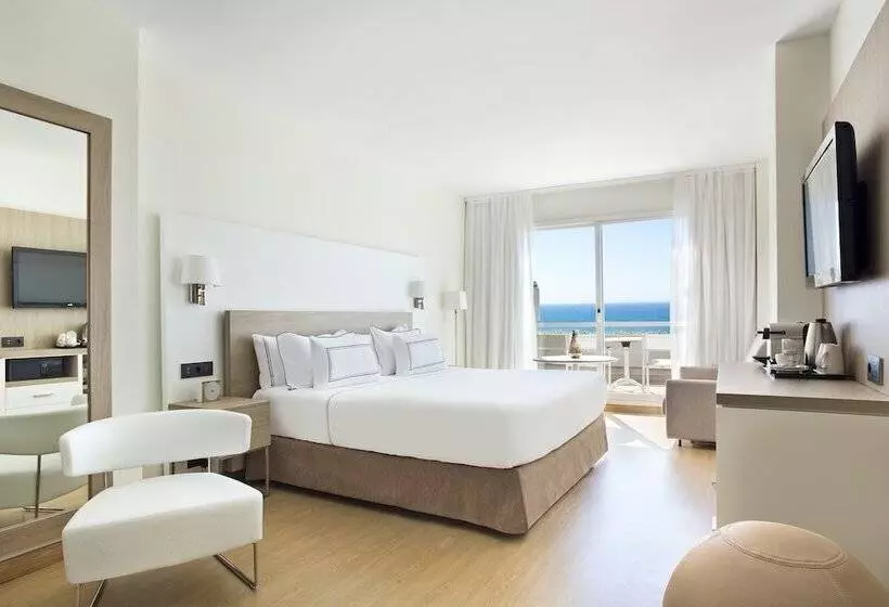 اتاق پرمیوم با چشمانداز دریا, Melia Sitges