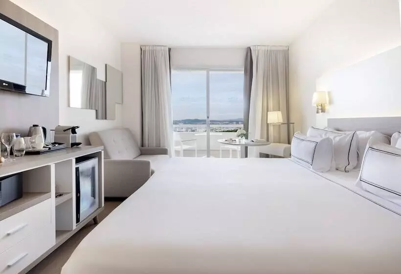 اتاق پرمیوم با چشمانداز دریا, Melia Sitges