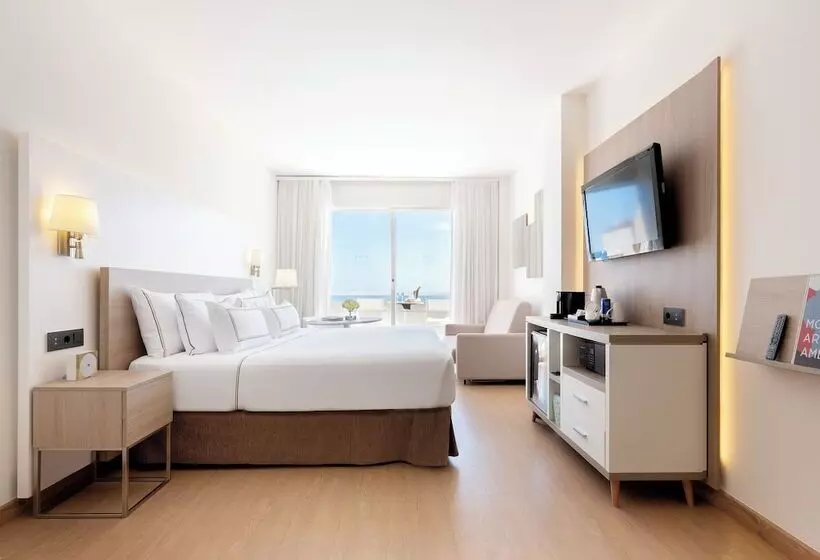 اتاق پرمیوم با چشمانداز دریا, Melia Sitges