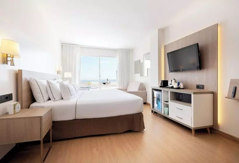 اتاق پرمیوم با چشمانداز دریا, Melia Sitges