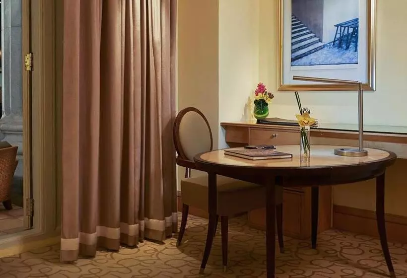 クラブルーム, The Fullerton Hotel Singapore