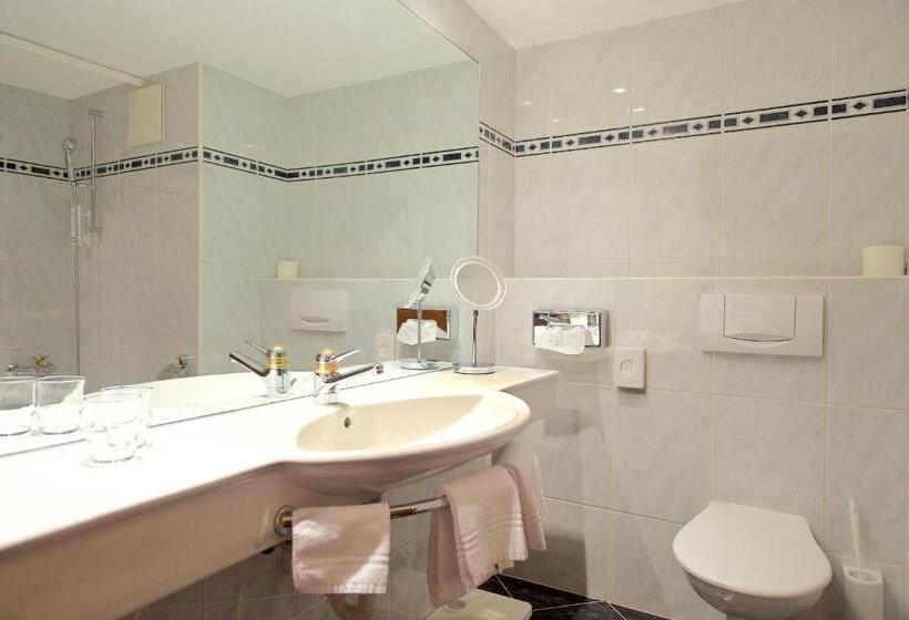 景色の見えるデラックスルーム, La Couronne Hotel & Spa