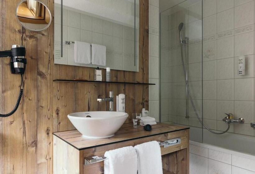 デラックスルーム, La Couronne Hotel & Spa