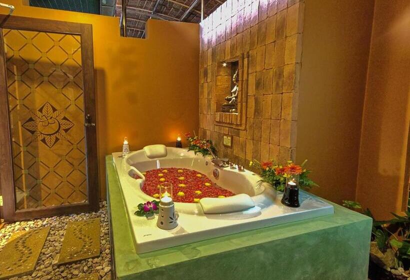 Номен Superior с Гидромассажем, Mangosteen Ayurveda & Wellness Resort   Sha Plus