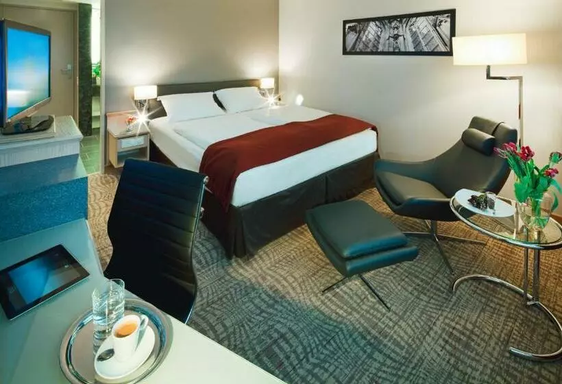 キングサイズベッドのスタンダードルーム, Movenpick S Hertogenbosch