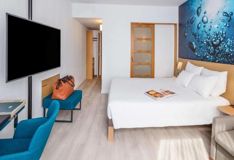 Номер Executive, Novotel Barcelona Cornella
