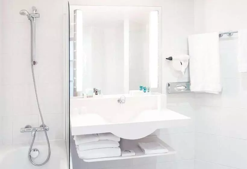 اتاق استاندارد, Novotel Barcelona Cornella