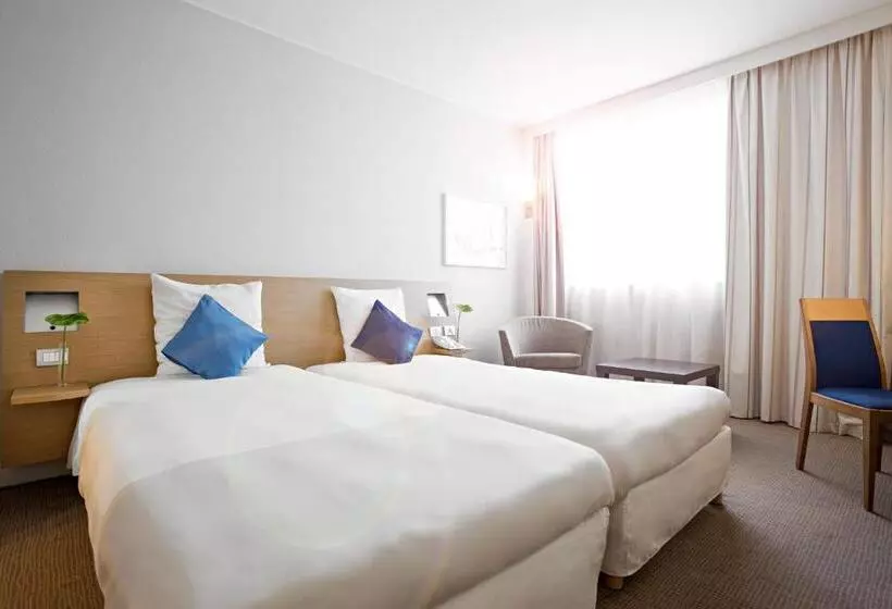 اتاق استاندارد, Novotel Barcelona Cornella