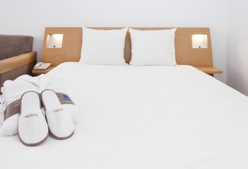 Люкс Кровать Кинг, Novotel Barcelona Cornella