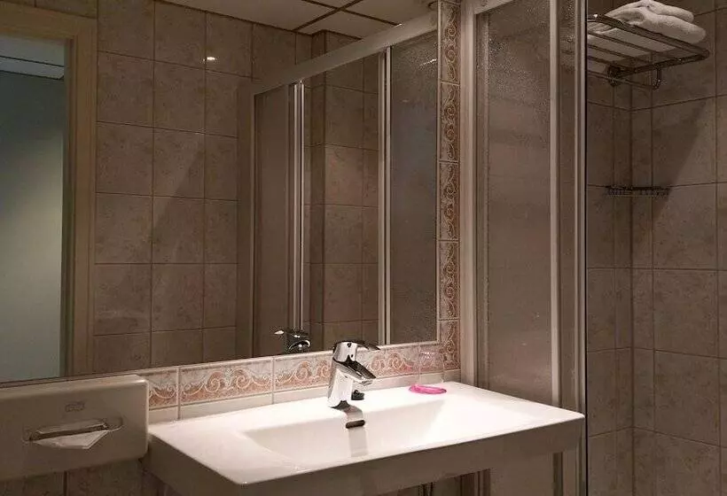 اتاق استاندارد یک نفره, Quality Hotel Augustin