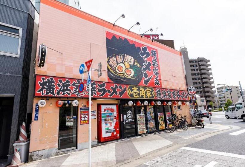 חדר סטנדרט לשלושה, Zens Skytree