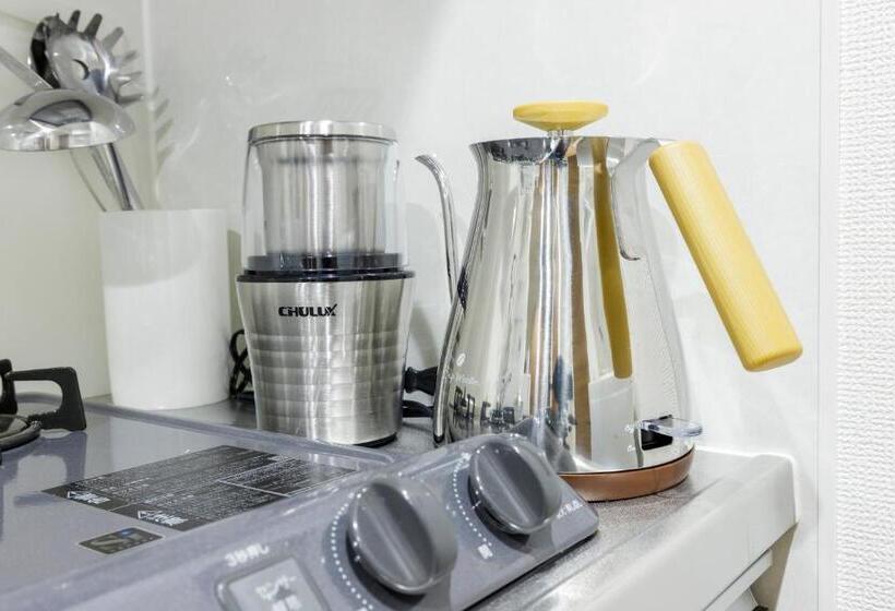 דירת חדר, Zens Skytree