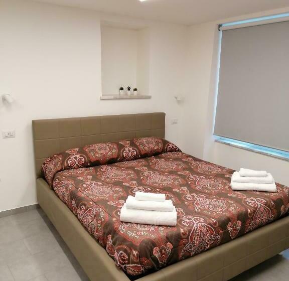 חדר דלוקס, Vico Spina 5