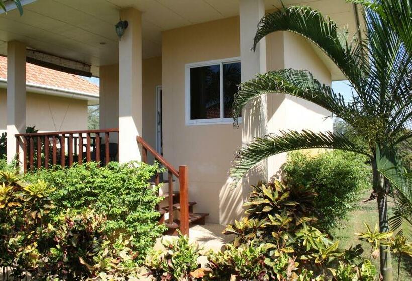 בקתה סטנדרטית, Ao Thai Resort