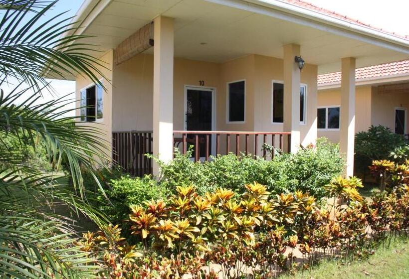 בקתה סטנדרטית, Ao Thai Resort