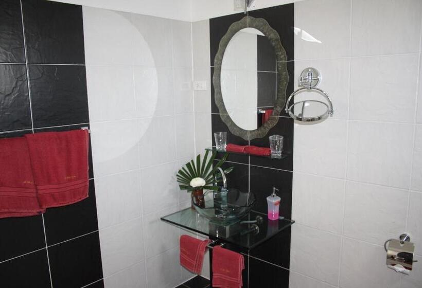 בונגלו משפחתי, Ao Thai Resort